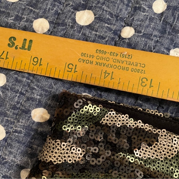 Camo & Sequins - Picture 4 of 6